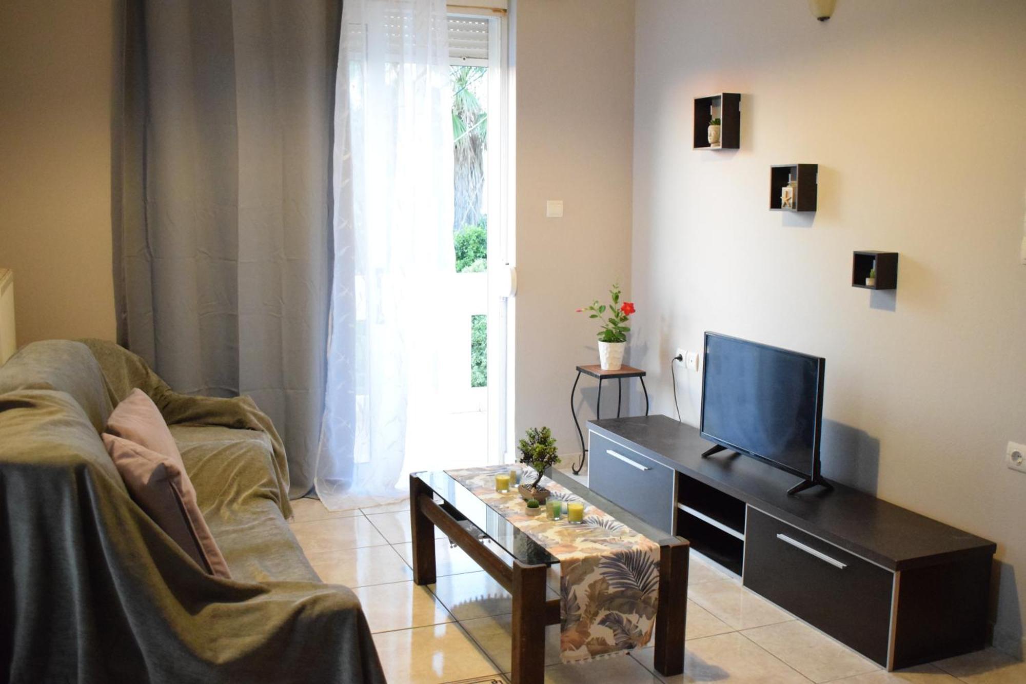 Stavros Apartment *