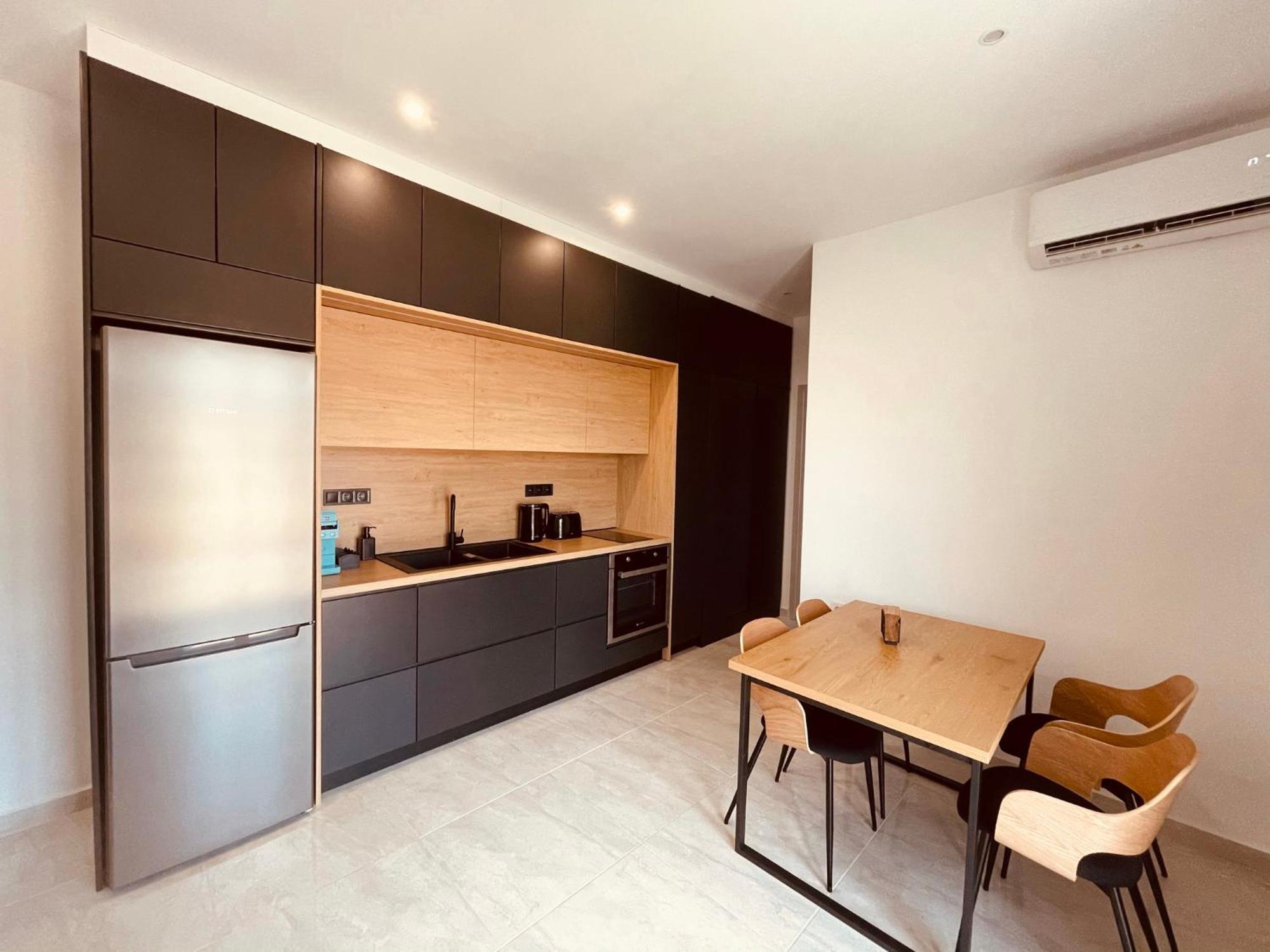 Apartamento Your Place !! - 301 *