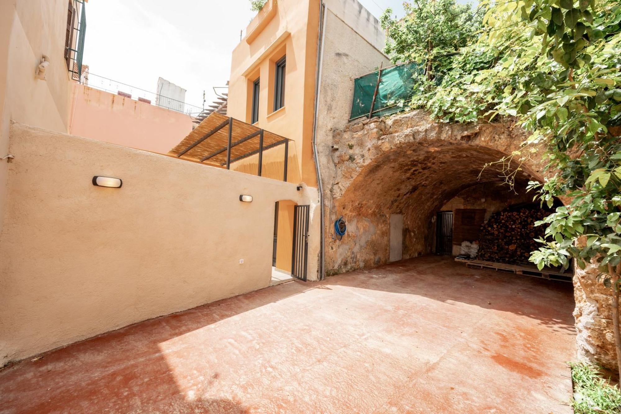 Arch Home, Luxury With Private Parking Chania (Crete)