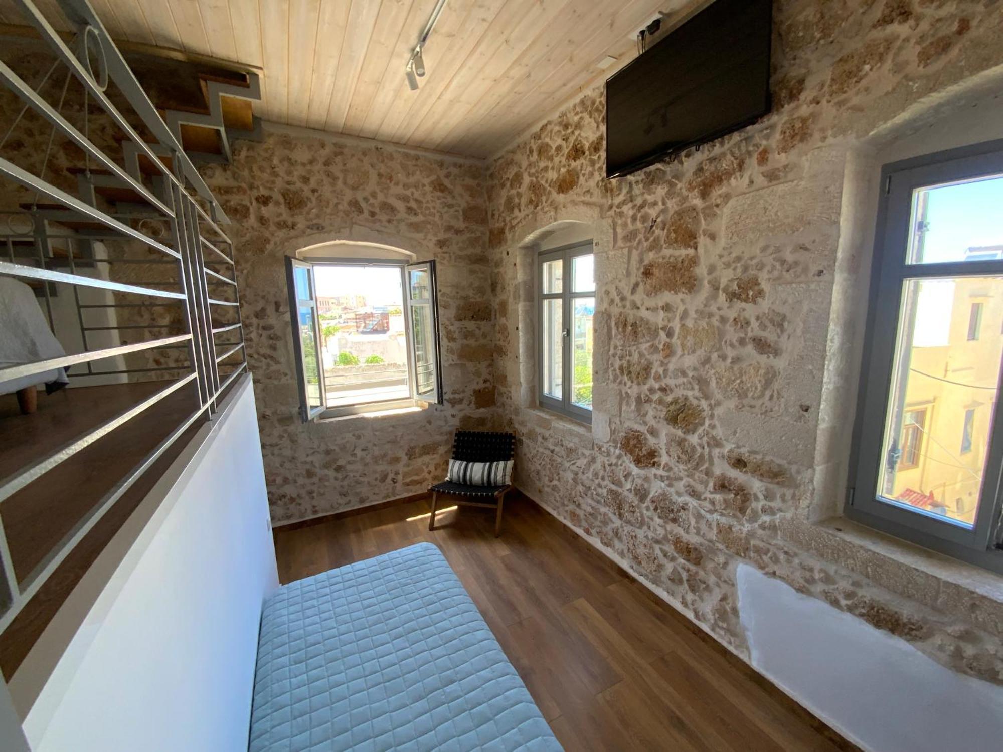 Kazalakis Chania Harbor Roof Retreat