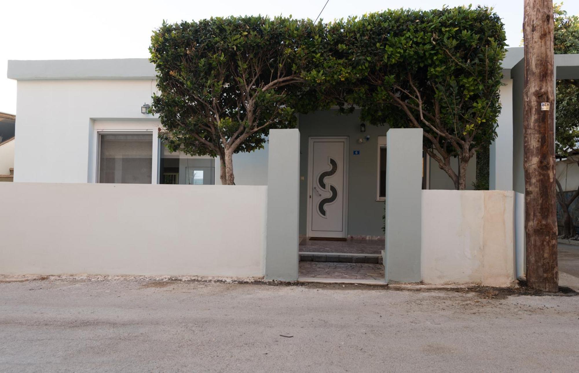 Homestay Cityscape House