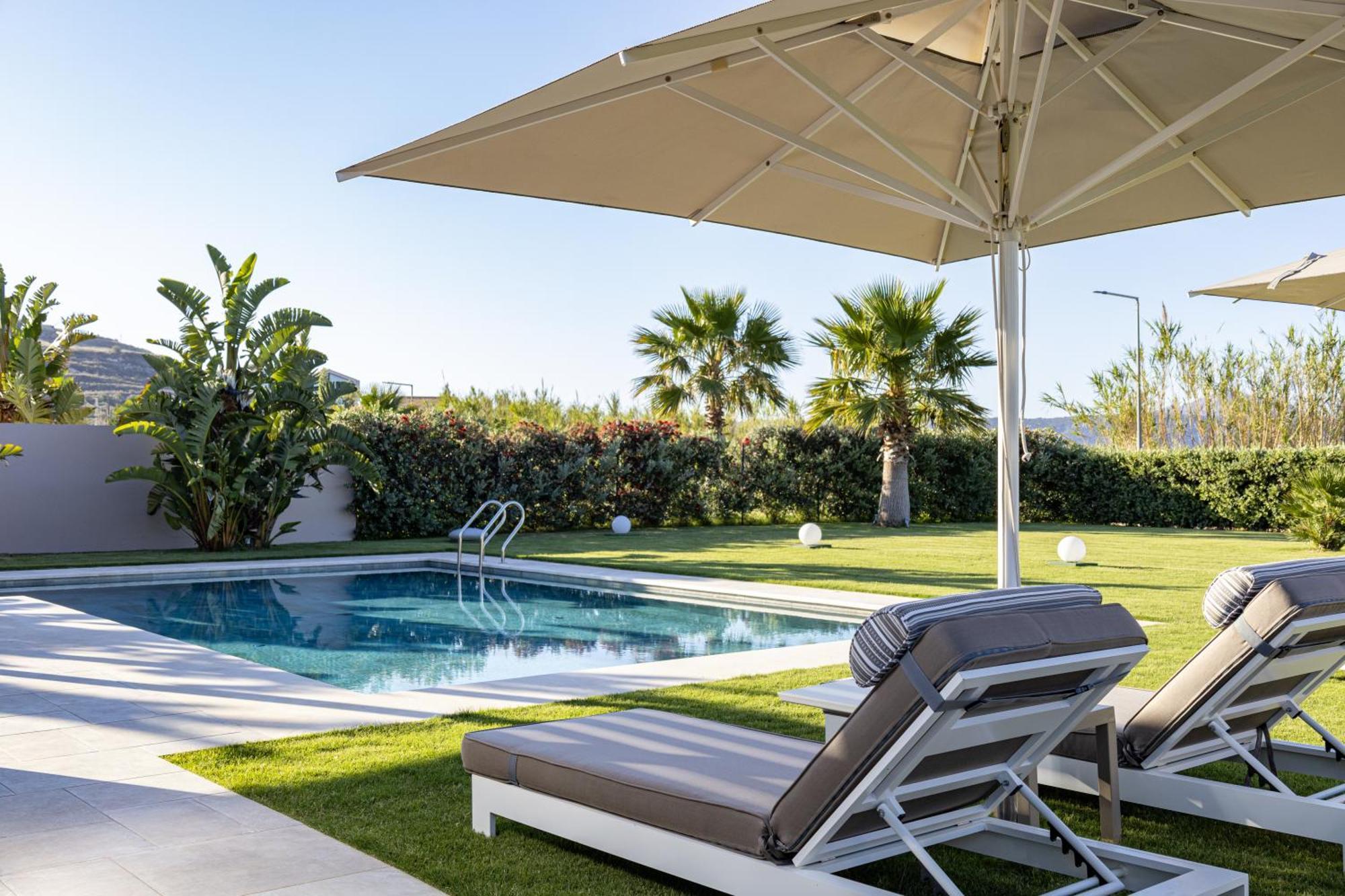 Iniada Villa