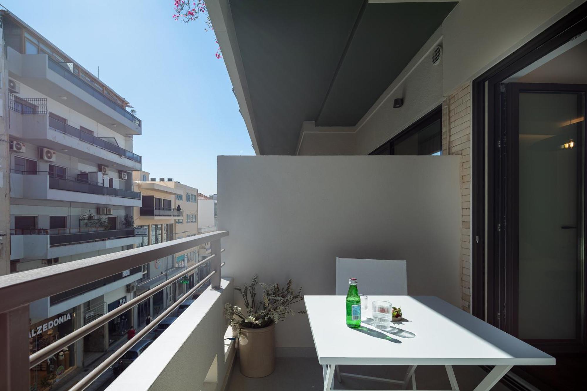 Path Iv Apartment *