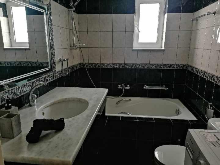 Sonema Seaside Appartement *