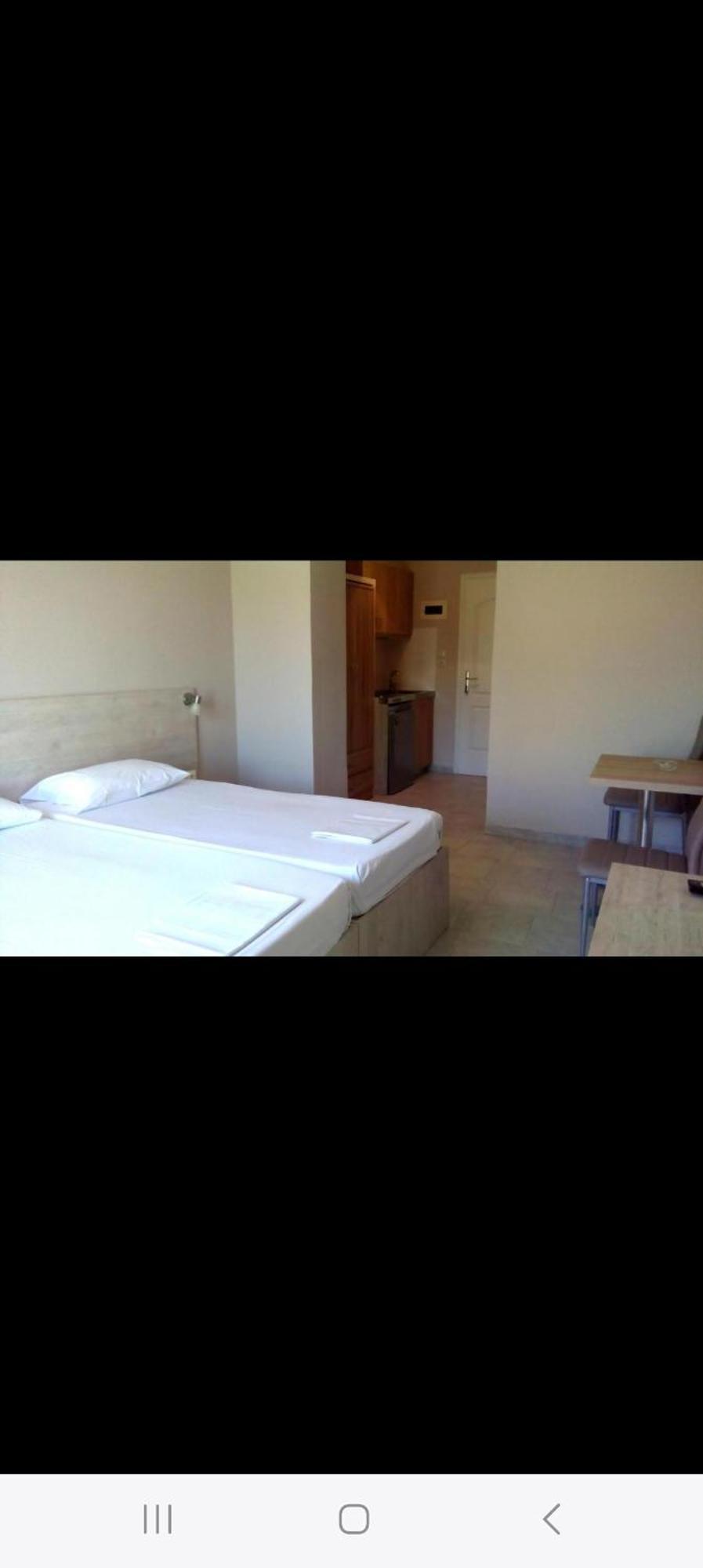 Poppy Beloni Aparthotel *