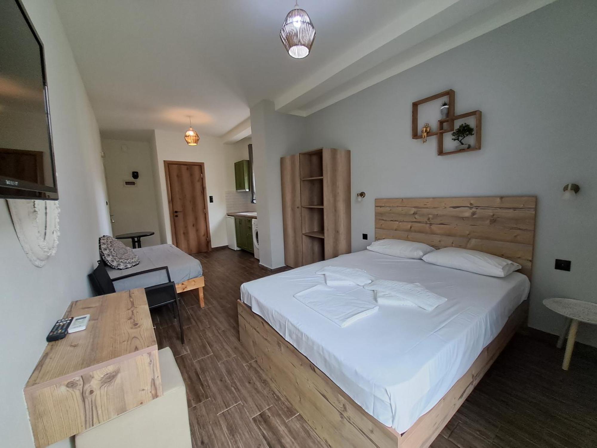 Poppy Beloni Aparthotel *