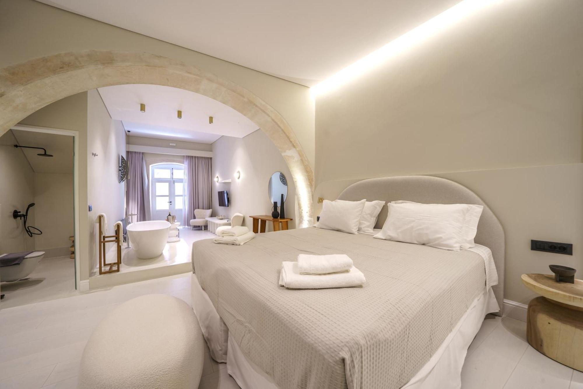 Amelia Luxury Old Town