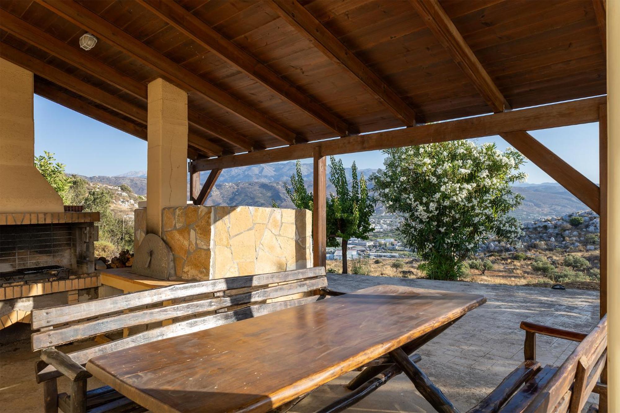 Karmilos Hill Villa