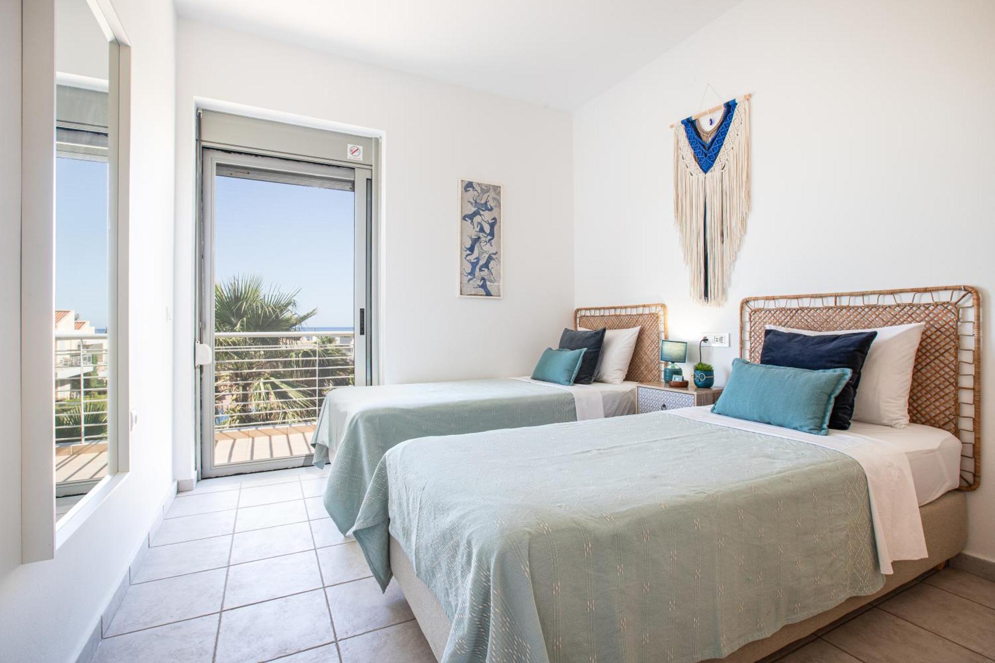 Maleme Yoga Blue Apartment *