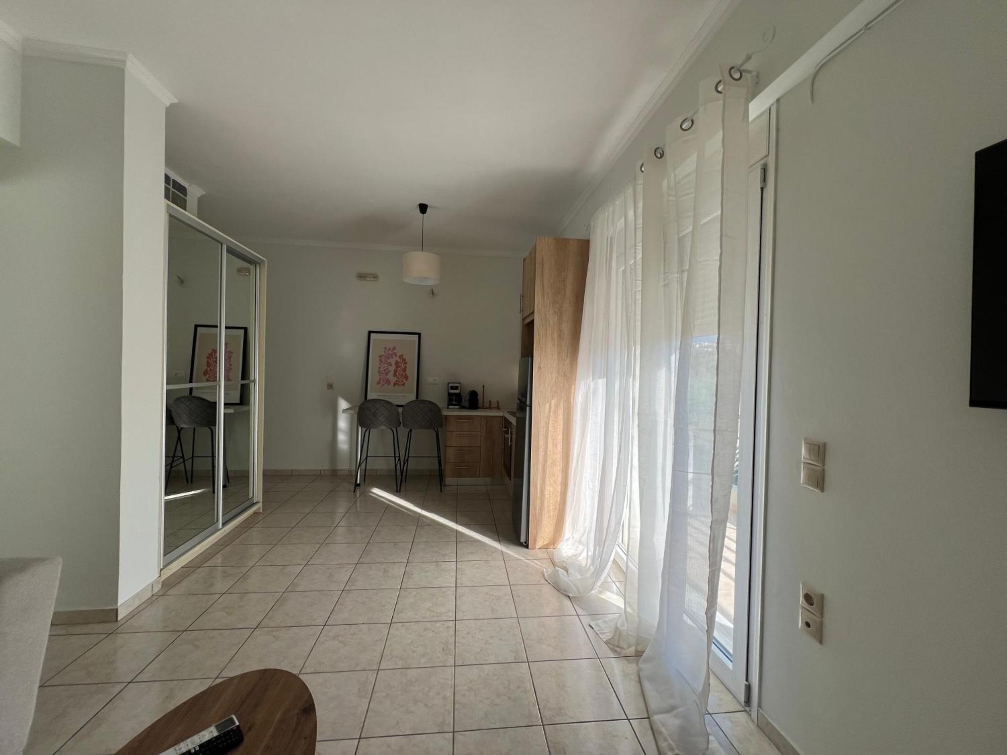 Joyful By 8essentially Apartamento