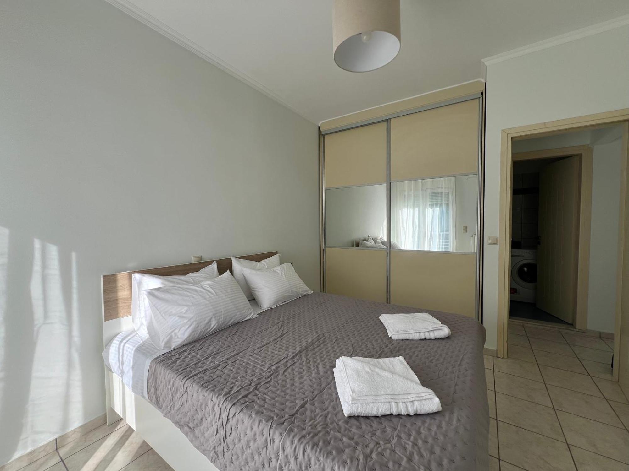 Joyful By 8essentially Apartamento Chrissi Akti Chania