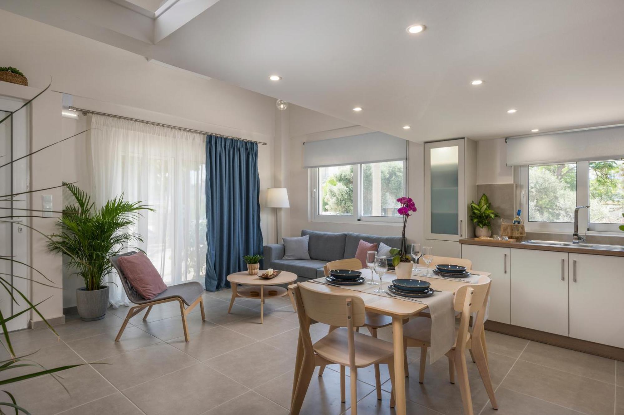 Eranthis Apartment *