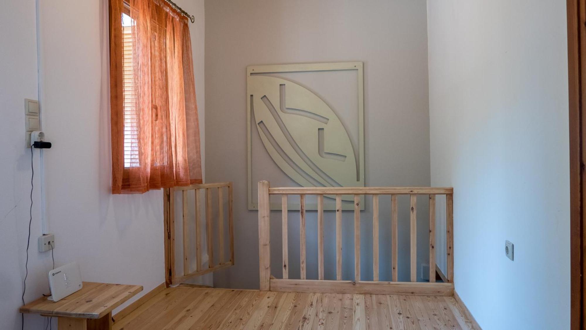 τhemis House