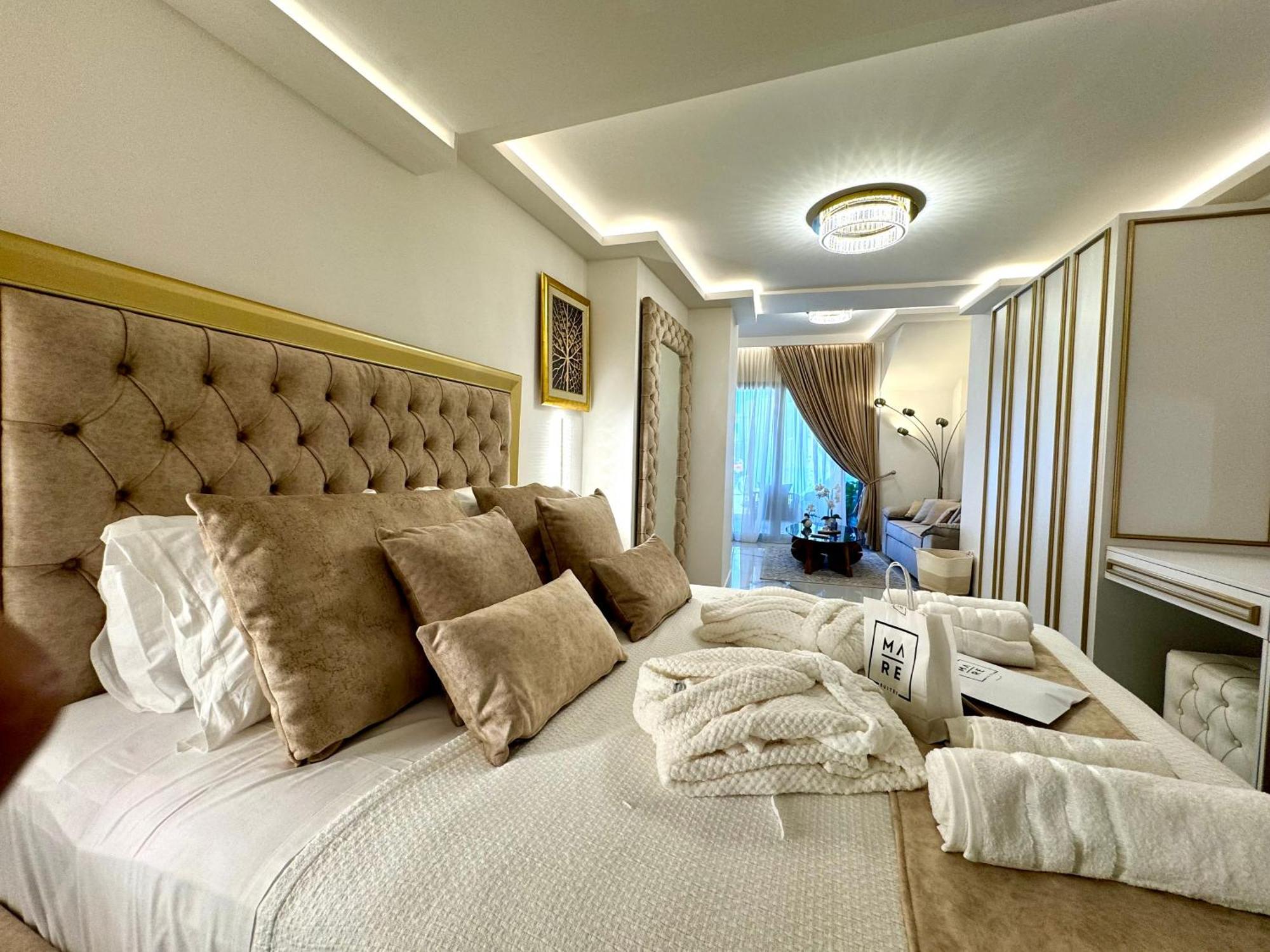 Mare 4 Hotel *