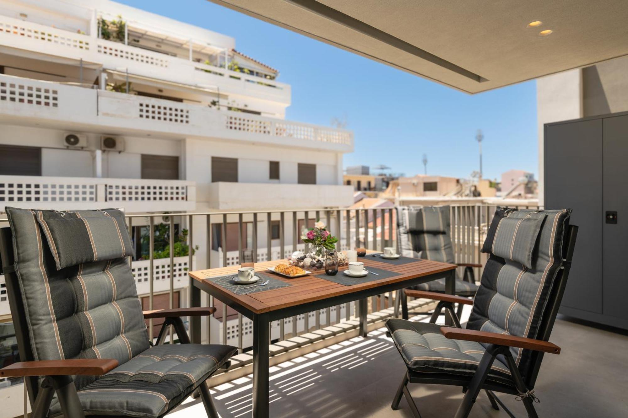 The Sandgate Elegant Studio, Chania Seaside Apartment