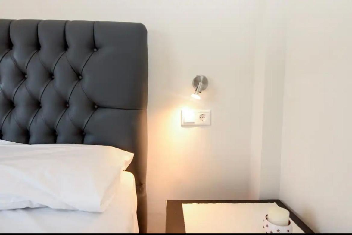 Central Corner Flat Apartment *