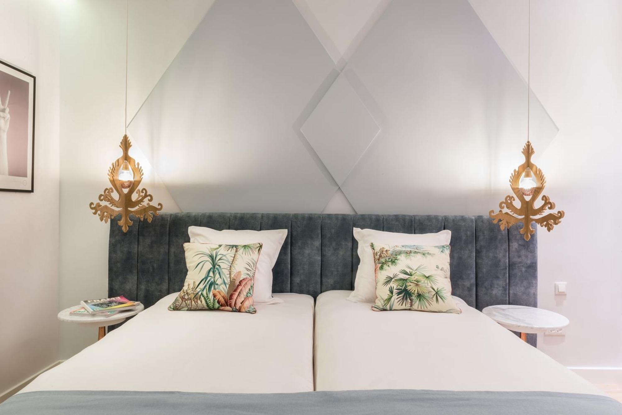 Hotel Nyx Chic Manor 3*