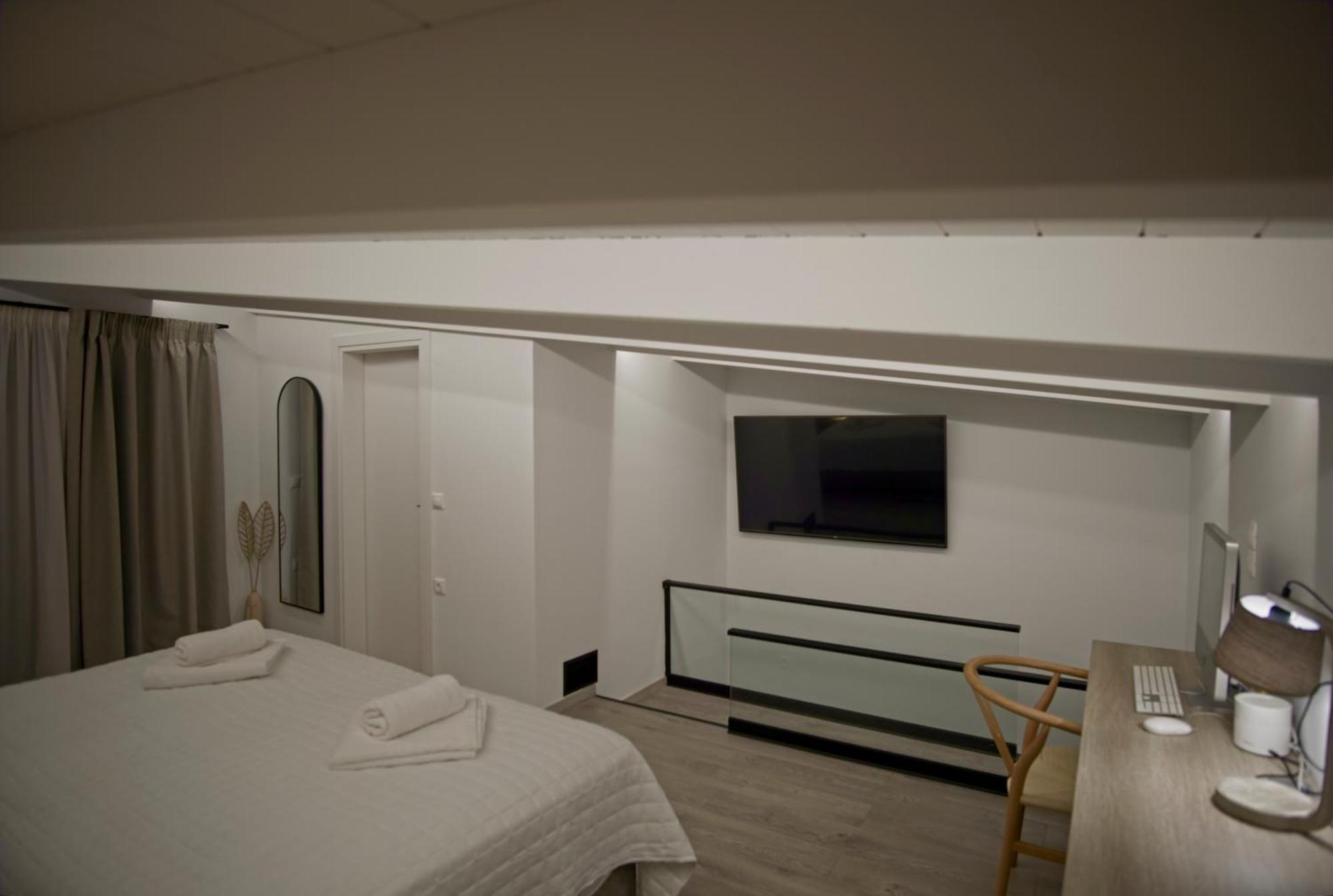 Mourelo Luxury In Chania With Private Pool Jacuzzi Villa *