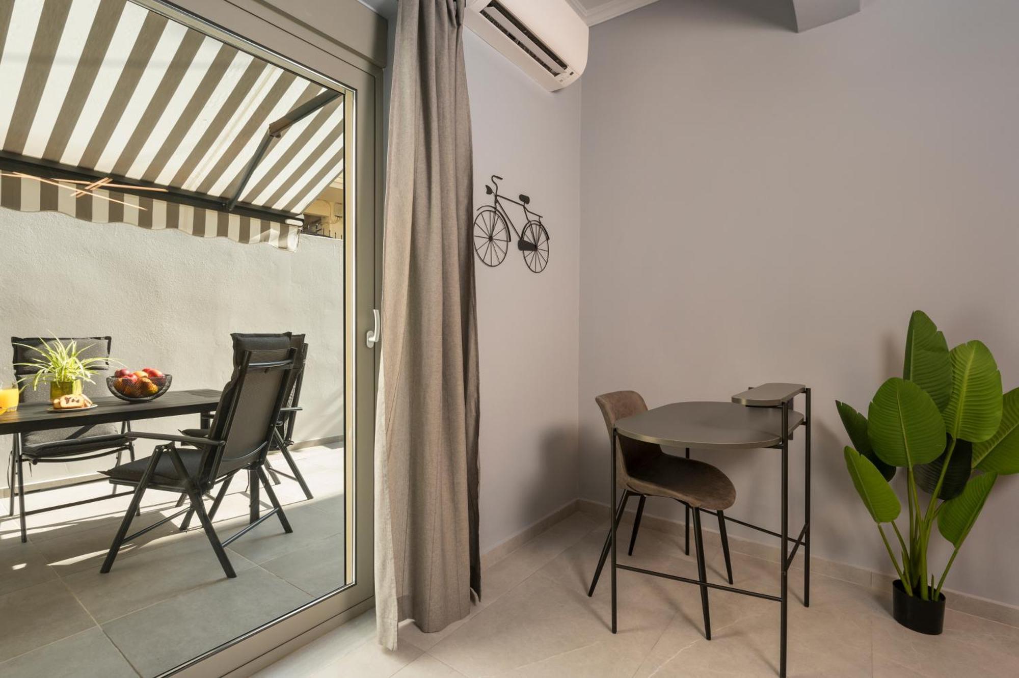 Casa Amarillo Chrissi Akti Chania