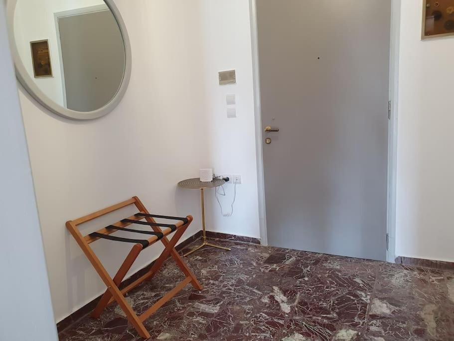 Charming In The Heart Of The Chania Apartment *