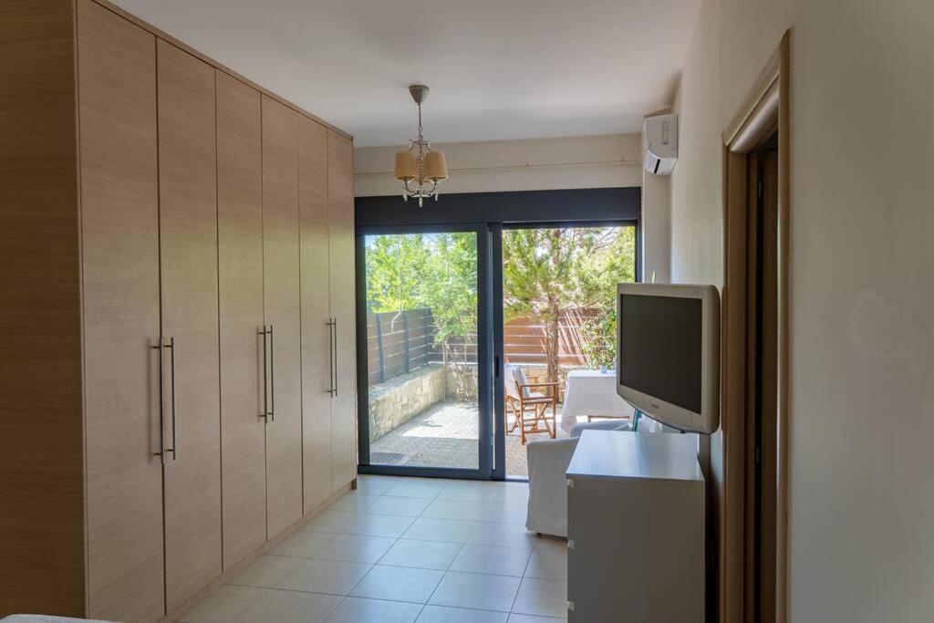 Maisonette With Exclusive Private Parking * Chania (Crete)