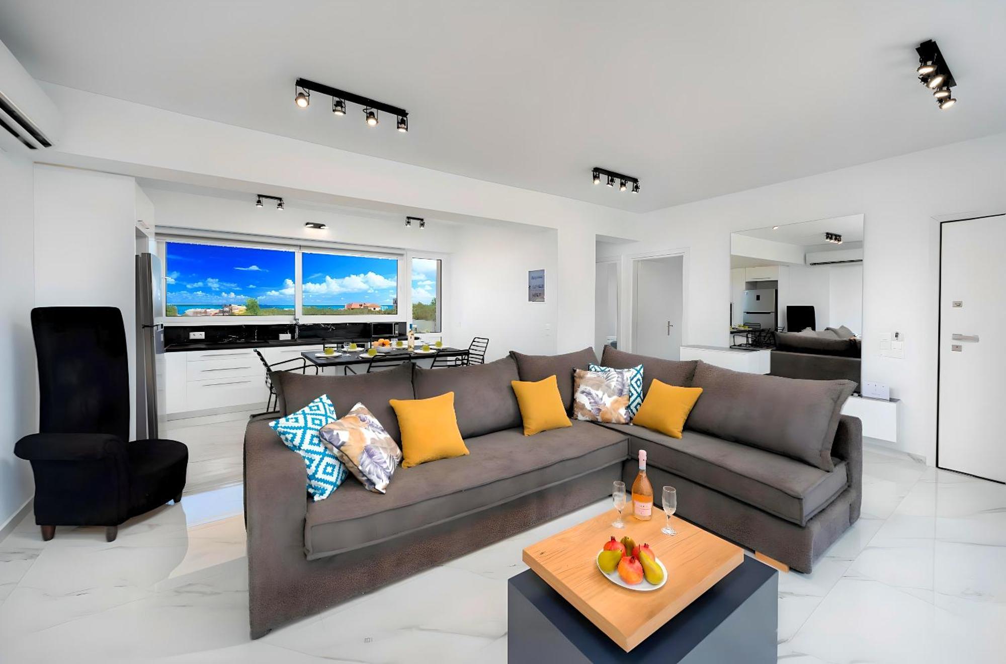 Luminosa Luxury Villa