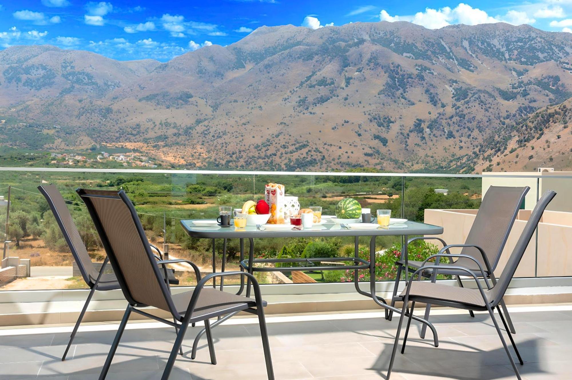 Luminosa Luxury Villa *