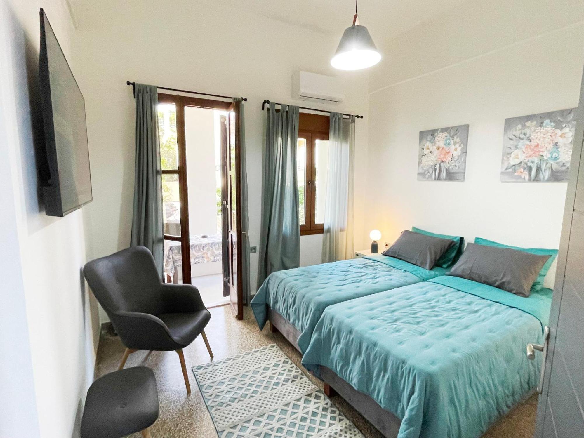 Naos-sea Front Vacation By Chania Center Holiday home Chania (Crete)