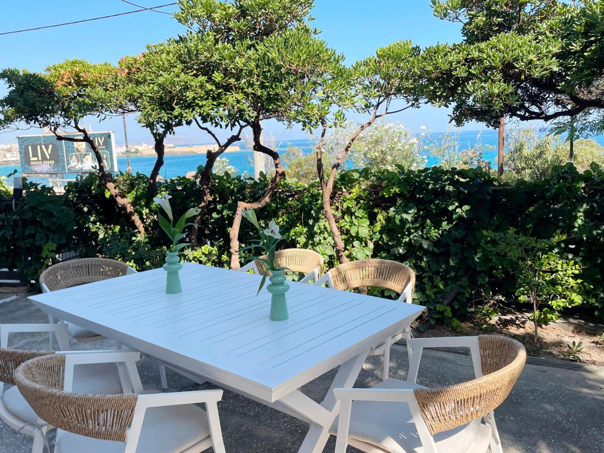 Naos-sea Front Vacation By Chania Center Ferienhaus Chania (Crete)