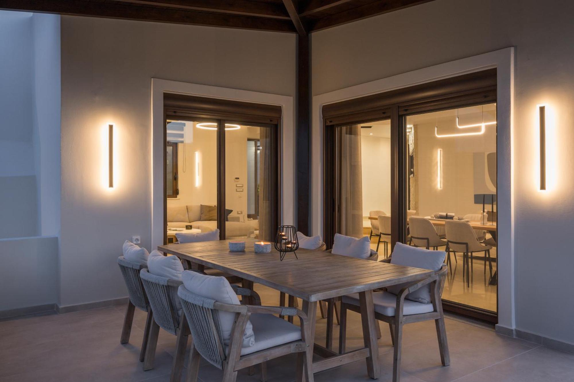 Wisdom - Elegant & Homely With Pool, Galatas *