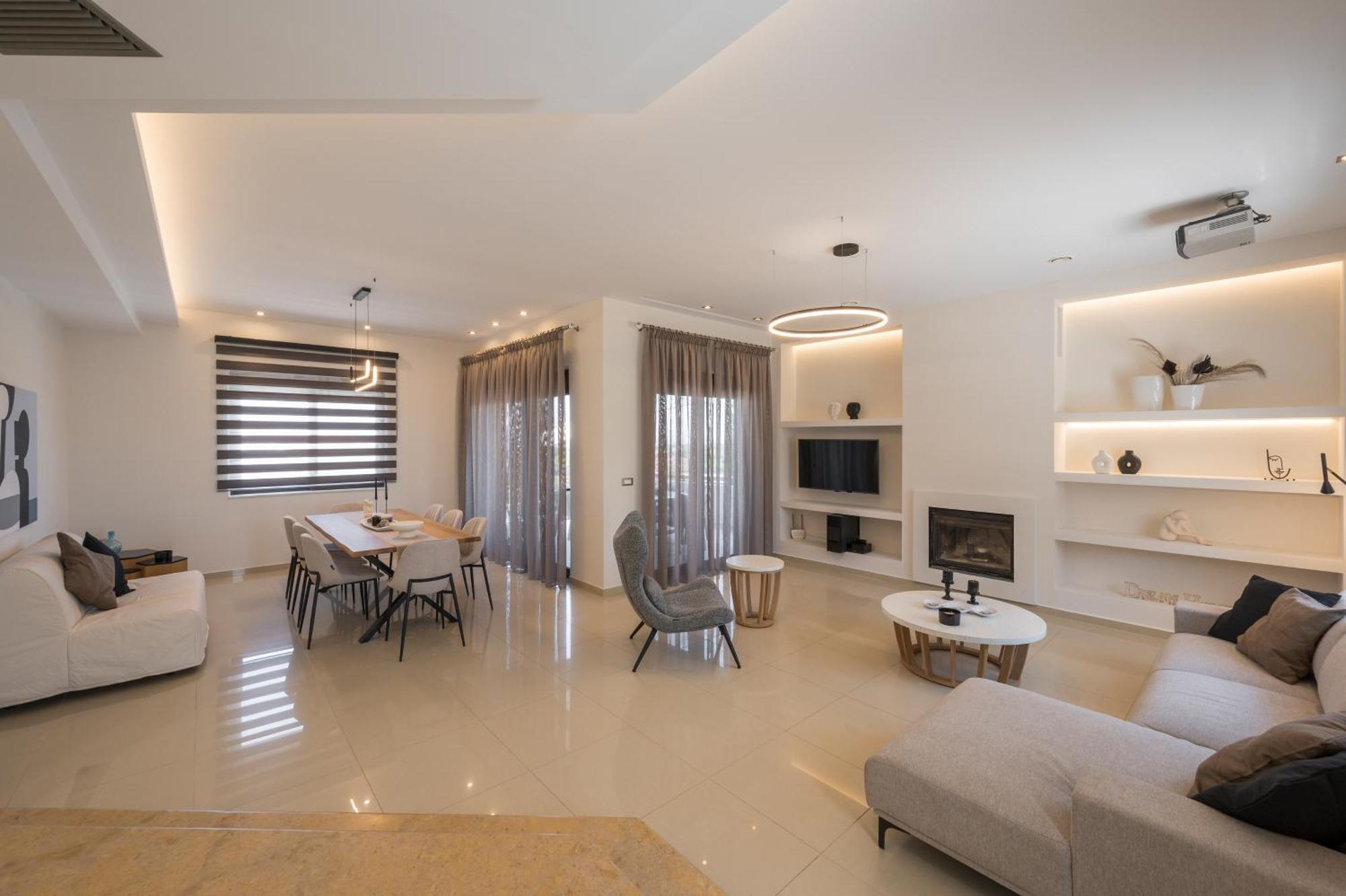 Wisdom - Elegant & Homely With Pool, Galatas