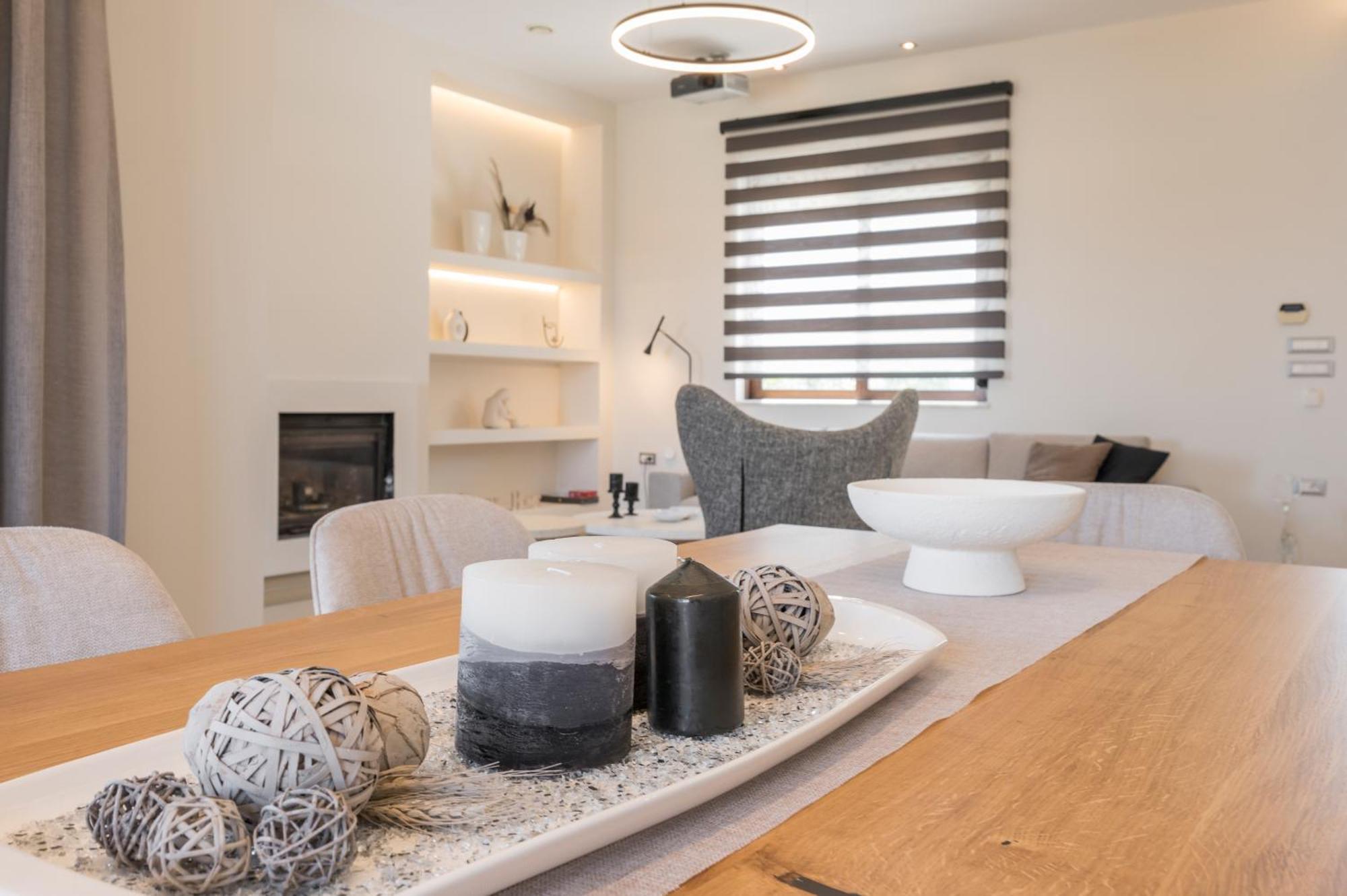 Wisdom - Elegant & Homely With Pool, Galatas *