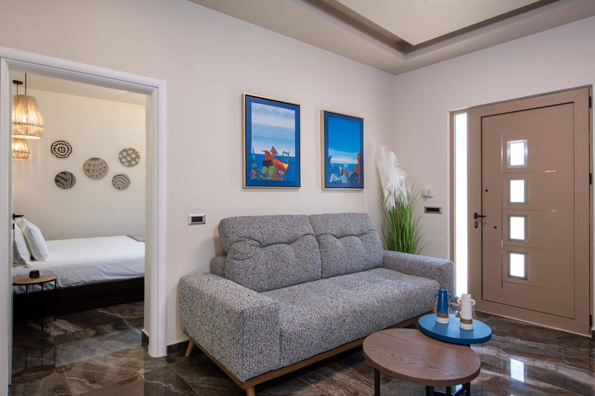 Cozy Rena Luxury