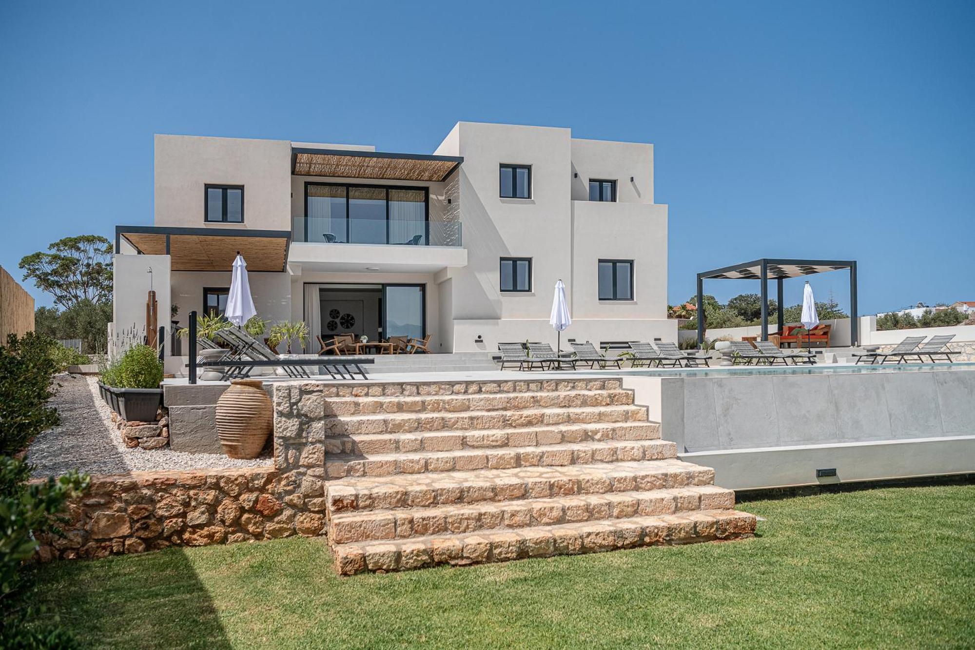 Nemia Luxury