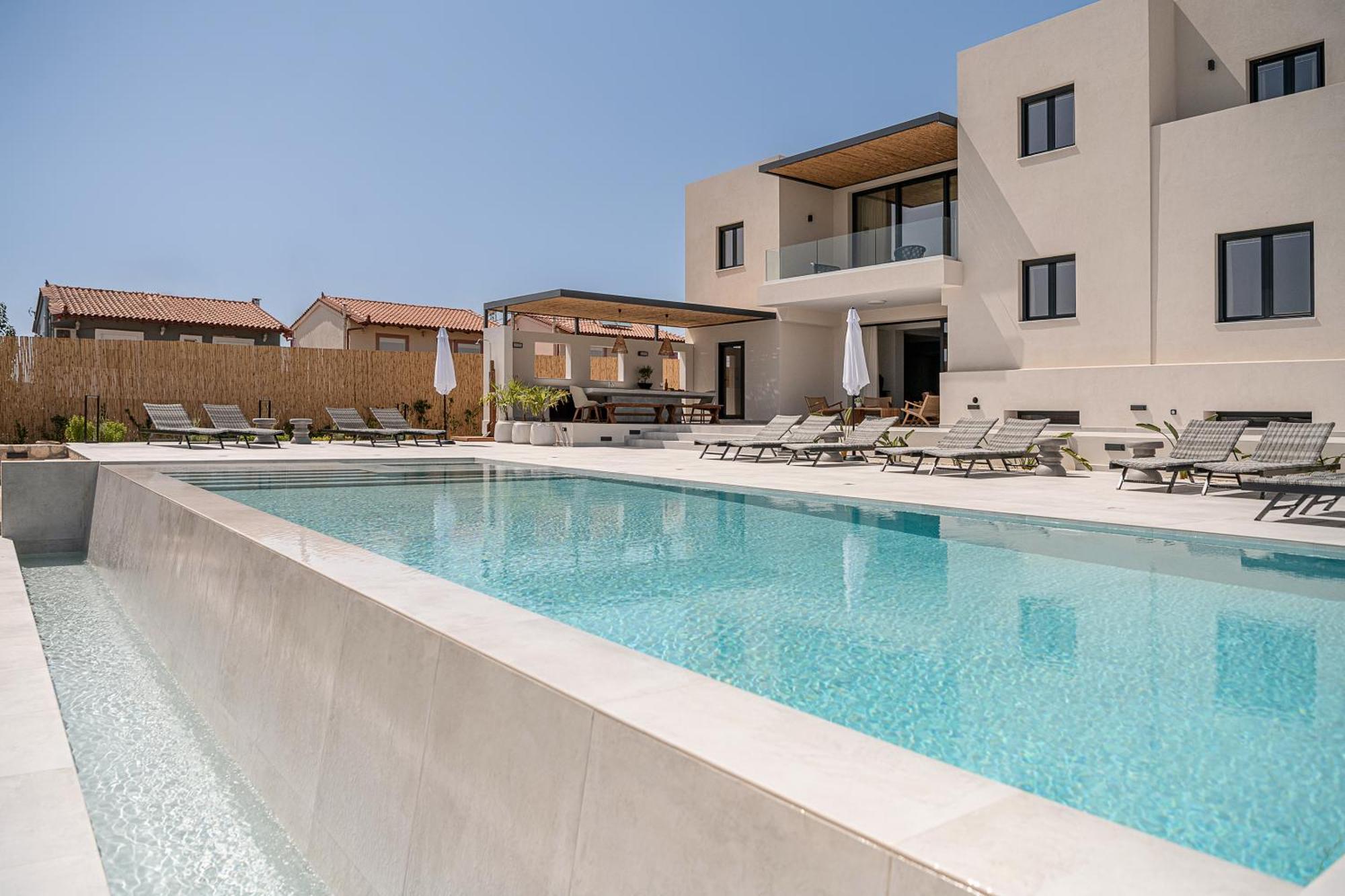 Nemia Luxury Villa