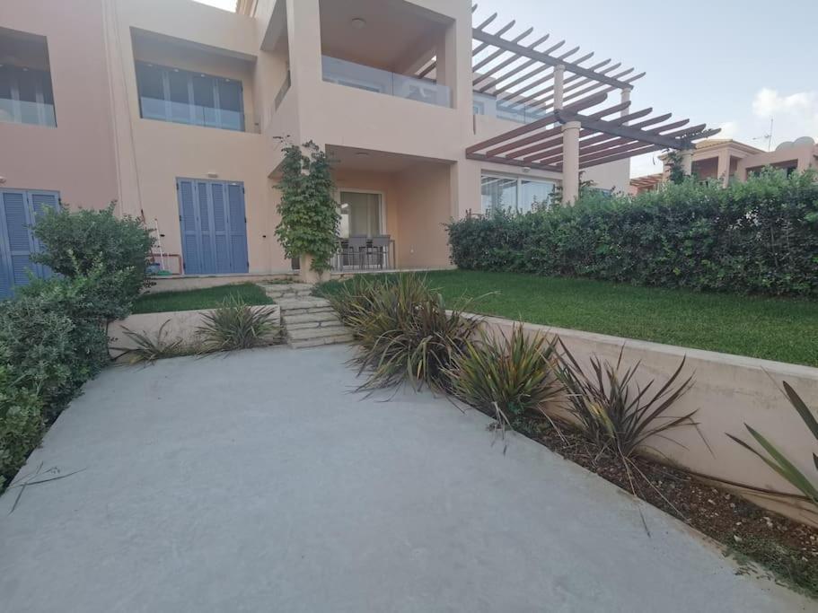 两卧室公寓-带露台花园 * Chania (Crete)