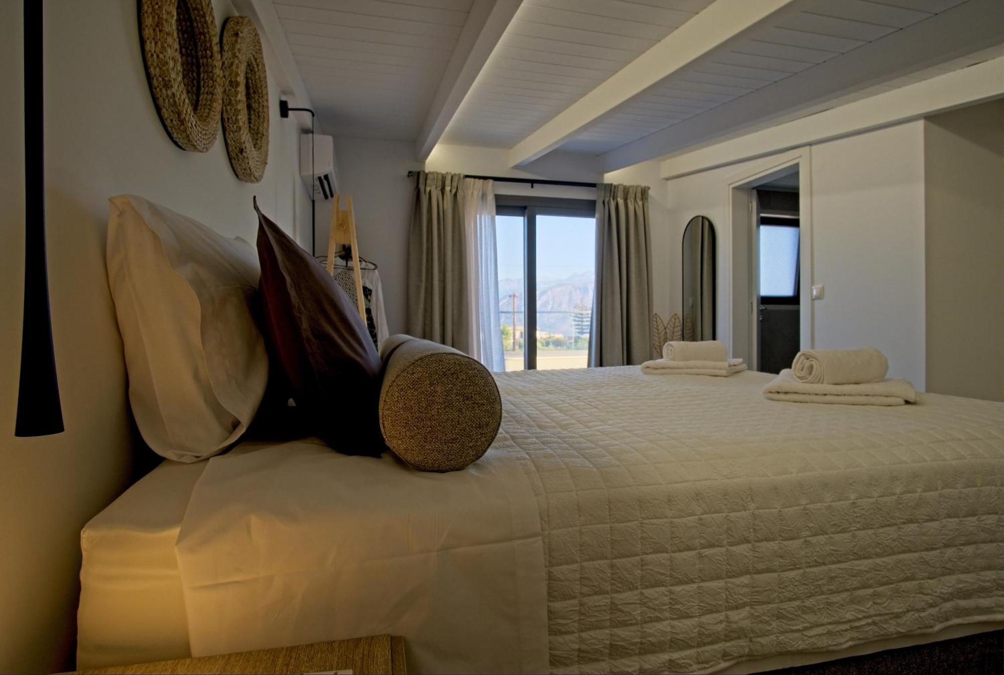 Mourelo Luxury In Chania With Private Pool Jacuzzi Villa