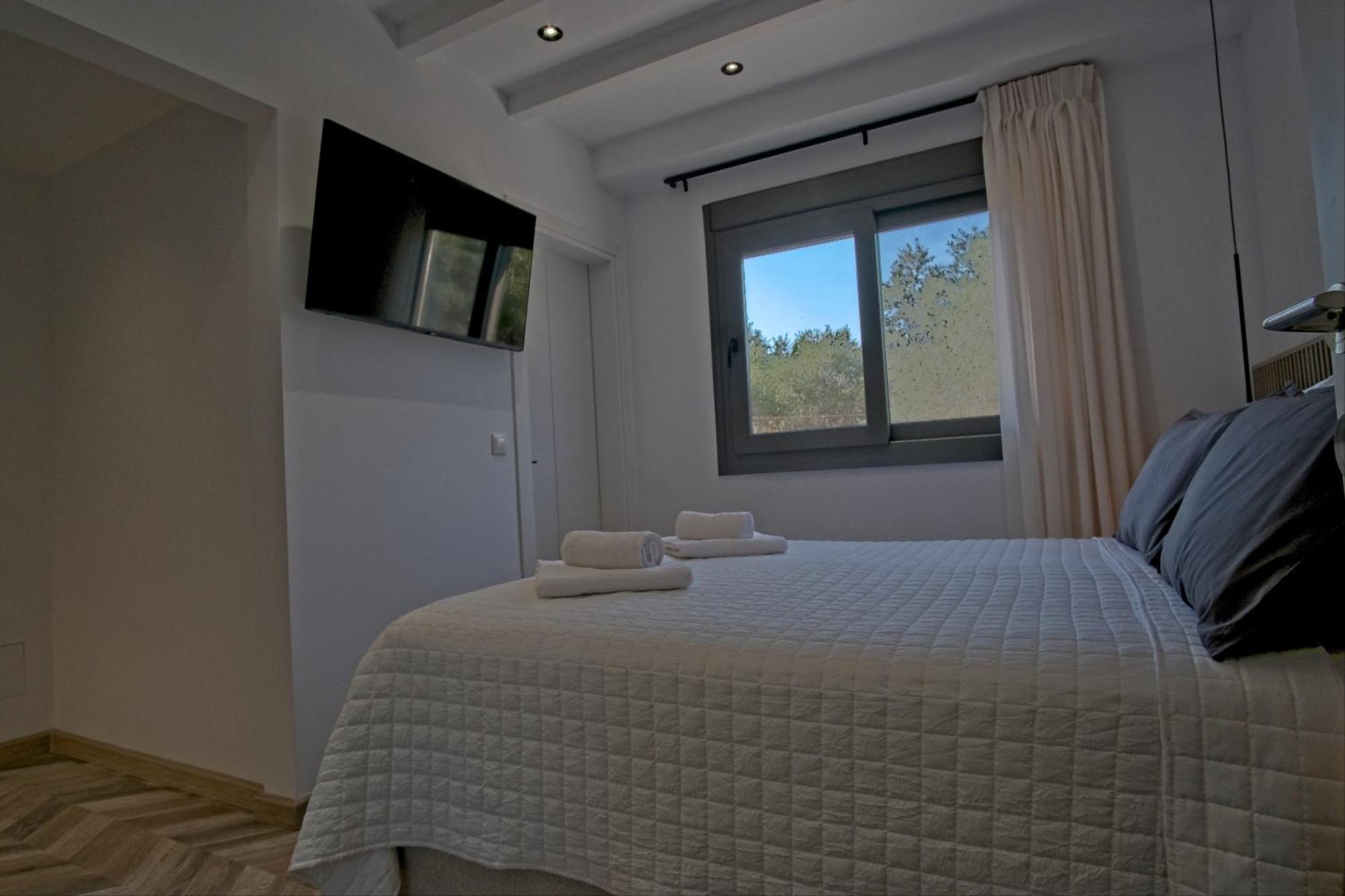 Mourelo Luxury In Chania With Private Pool Jacuzzi Villa *