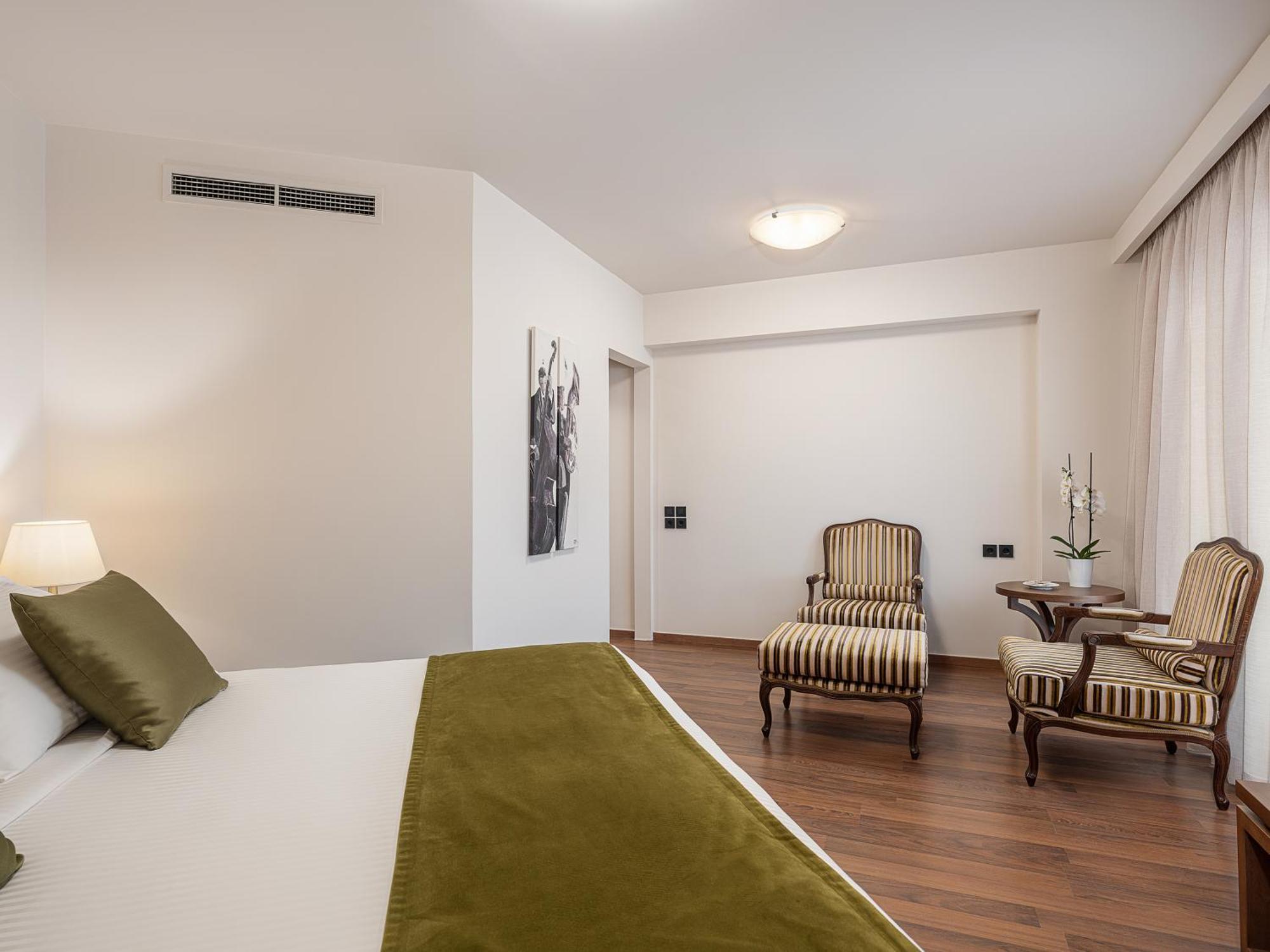 Hotel Civitel Akali 4*