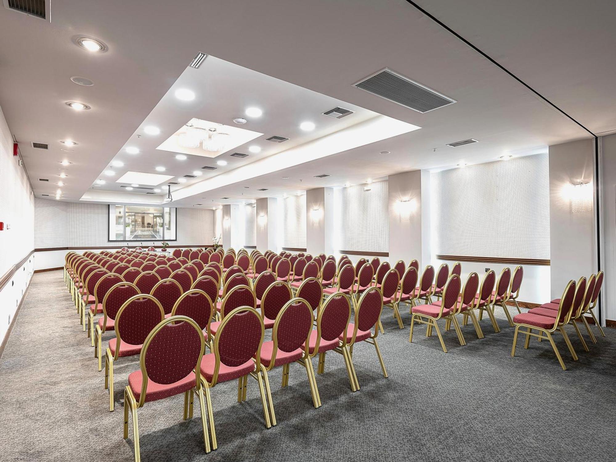 Civitel Akali Hotel 4*