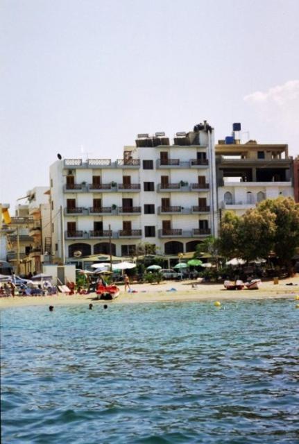 Hotel Elena 3*