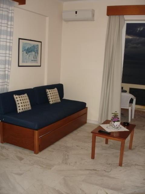 Nea Elena Aparthotel *