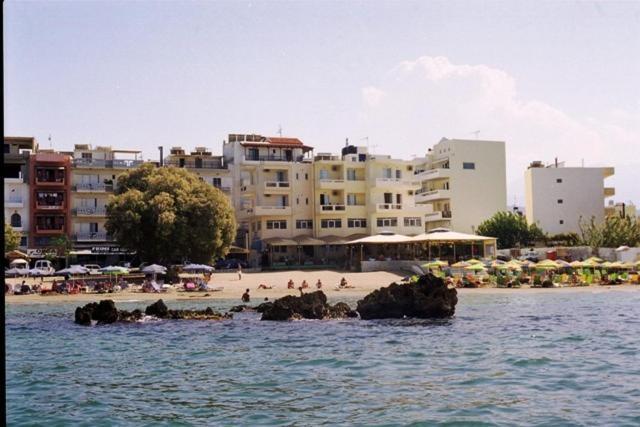 Nea Elena Aparthotel *