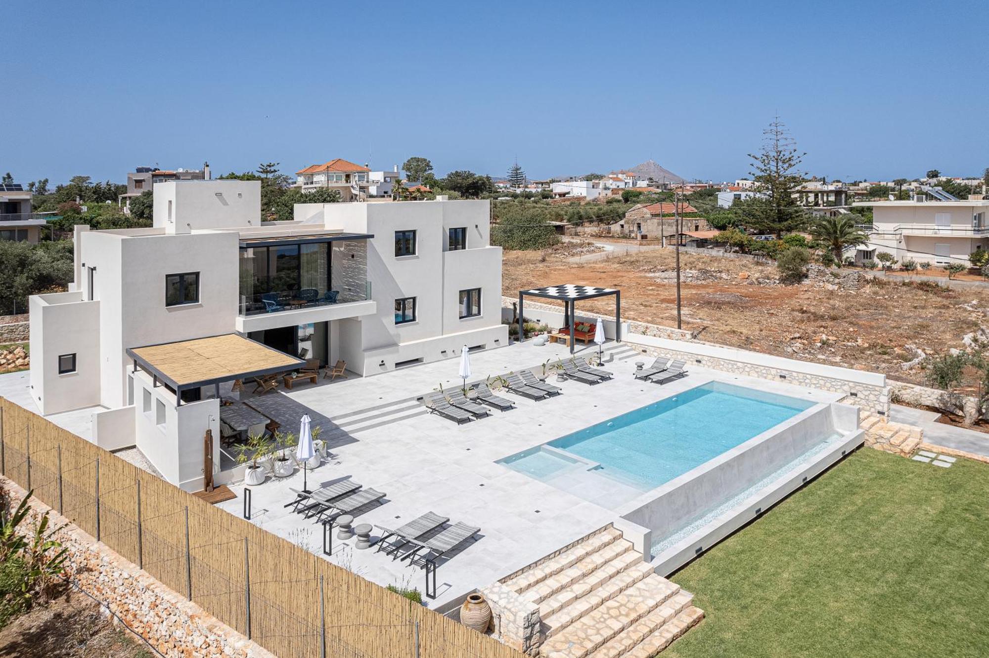 Nemia Luxury