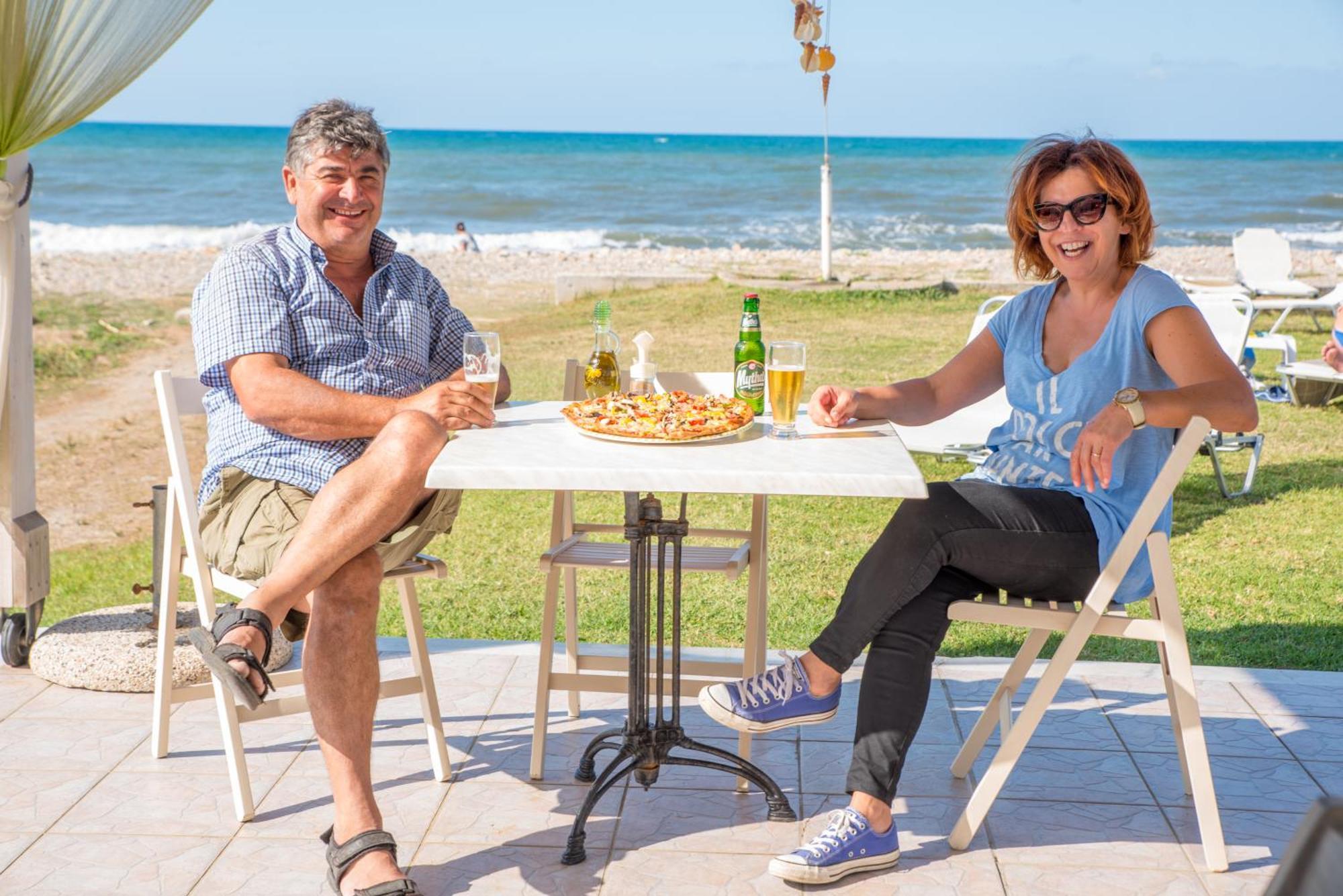 Stratos Wooden * Chrissi Akti Chania