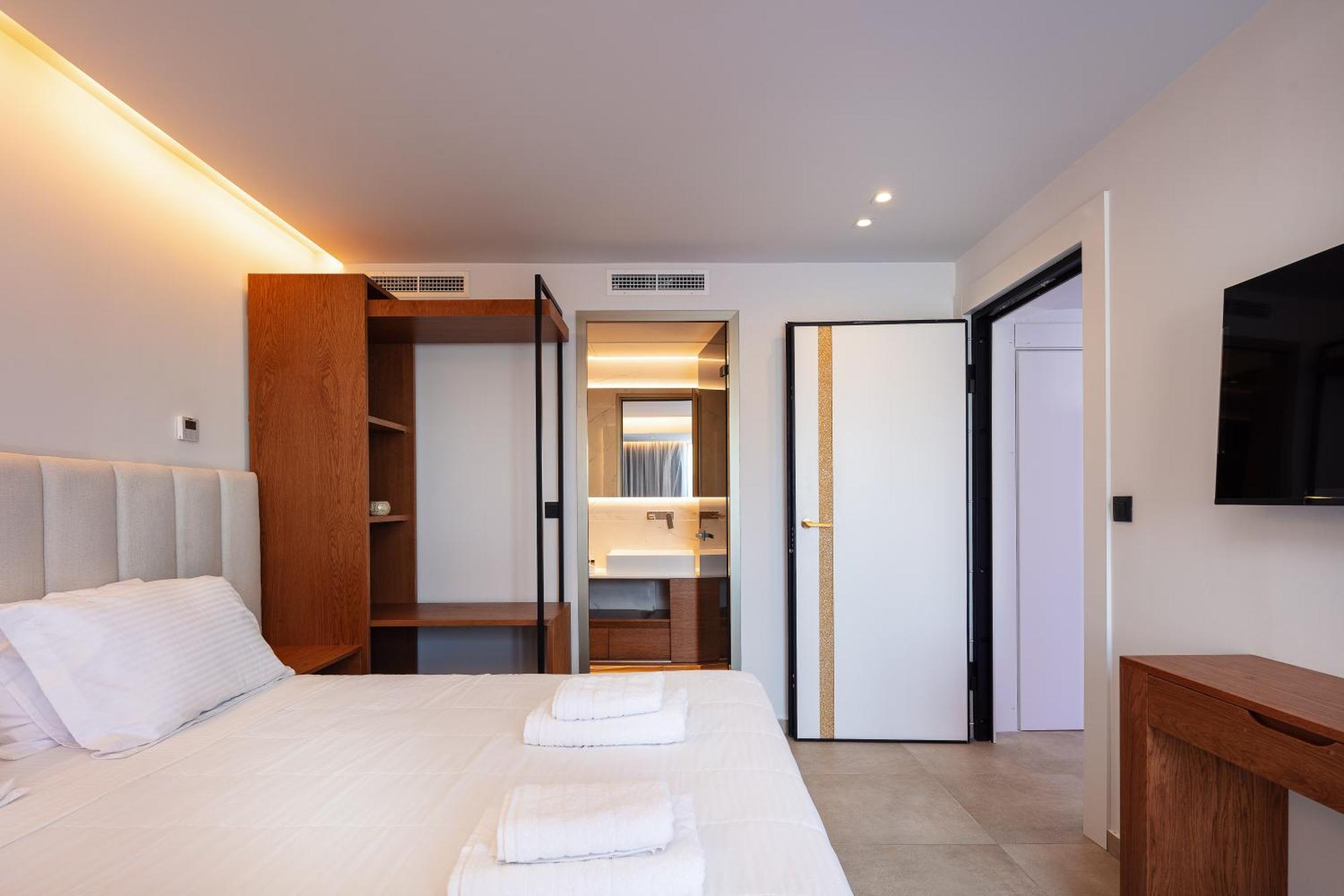 Nuera Villa *