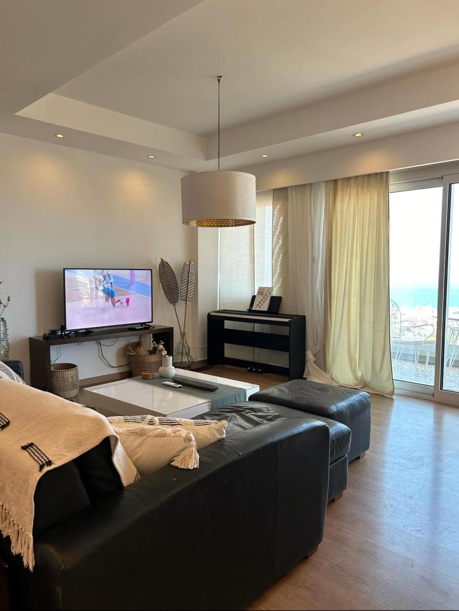 Upapartment Apartment *