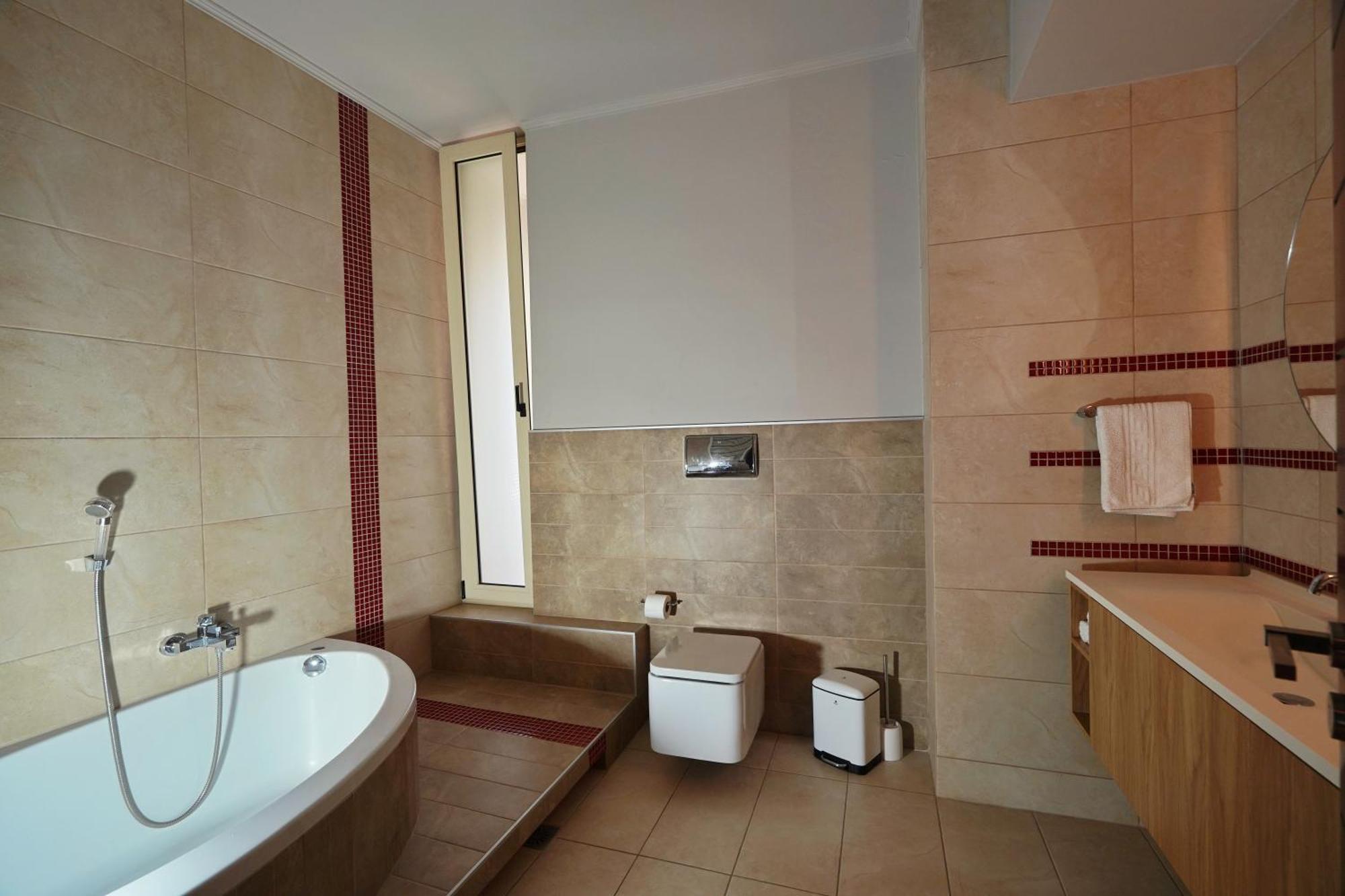 Zoe' S Place In Chania * Chania (Crete)