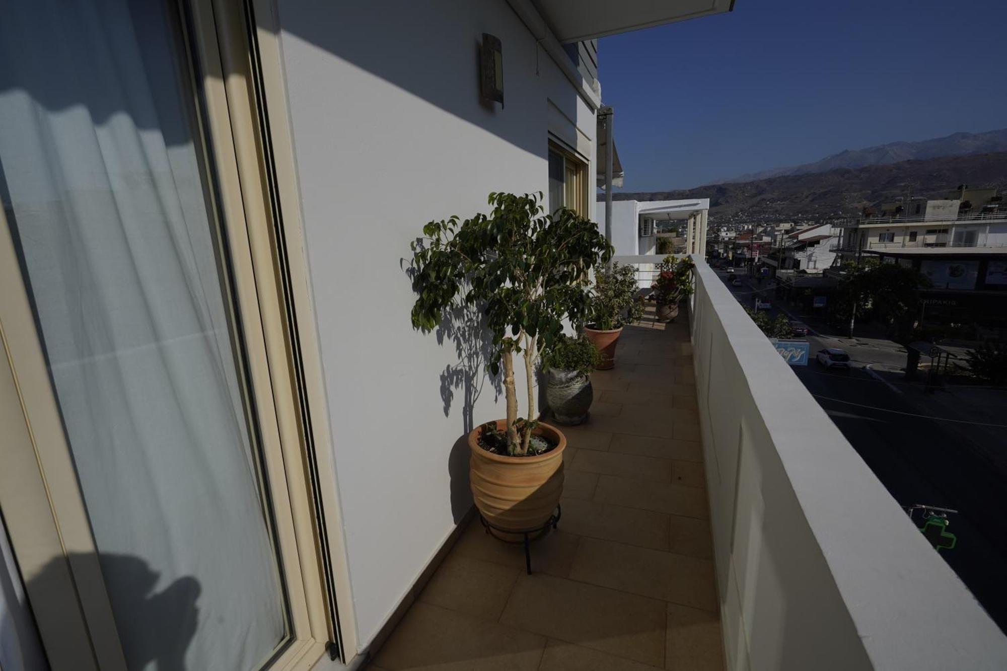 Zoe' S Place In Chania Apartment *