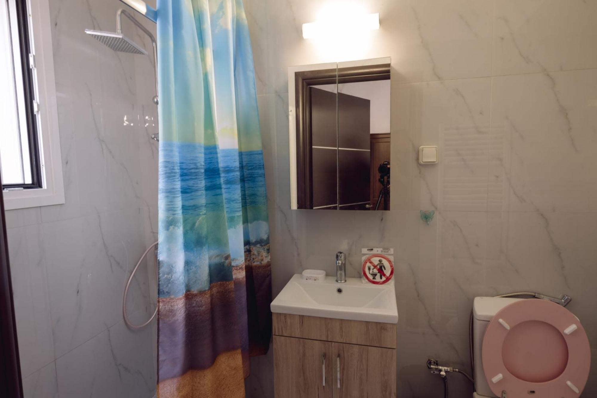 Koumbes Apartment
